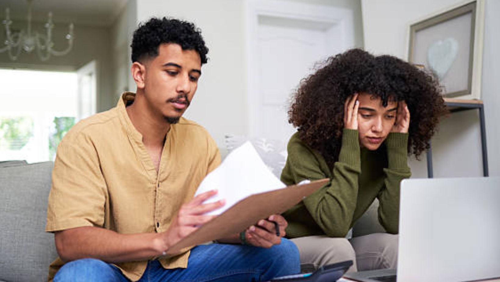 6 Simple Ways to Reduce Your Financial Stress - Naturaplug